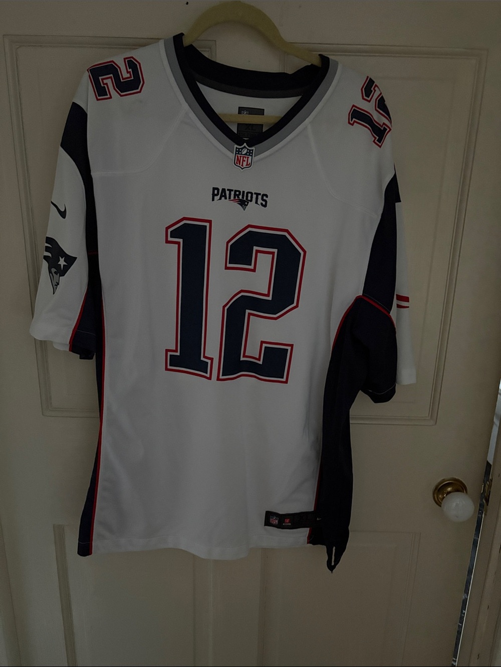 Nike White and Navy Patriots #12 Football Jersey